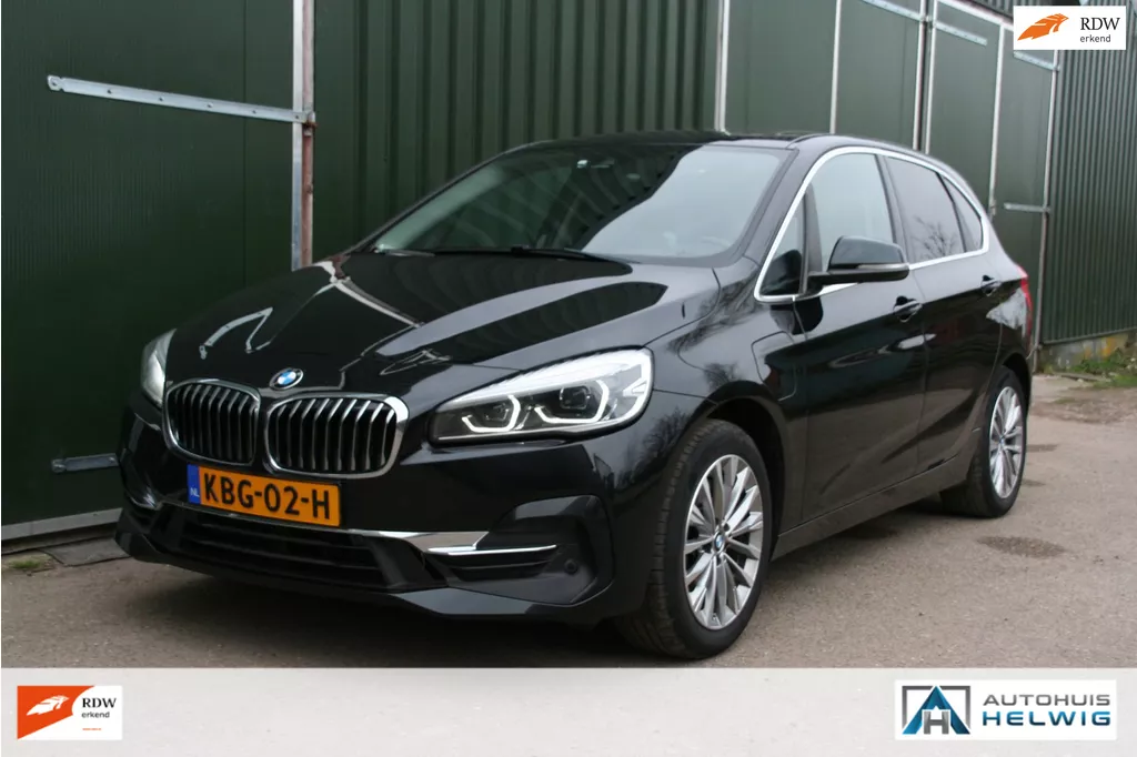 BMW 2-serie Active Tourer 225xe iPerformance High Executive , LEER, SPORTSTOELEN, PANORAMADAK, HEAD-UP. CAMERA, STOELVERW.