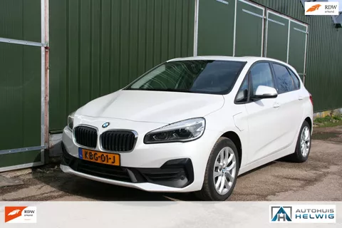 BMW 2-serie Active Tourer 225xe iPerformance High Executive , SPORTSTOELEN, PANORAMADAK, HEAD-UP. CAMERA, STOELVERW.