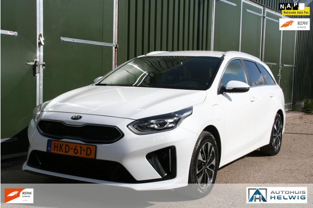 Kia Ceed Sportswagon 1.6 GDI PHEV DynamicPlusLine, AIRCO, NAVIGATIE, CAMERA, TREKHAAK. Kia Ceed Sportswagon 1.6 GDI PHEV DynamicPlusLine, AIRCO, NAVIGATIE, CAMERA, TREKHAAK.
